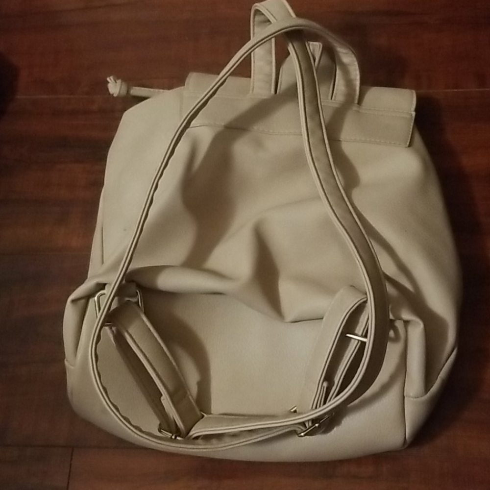 Mossimo  Backpack - Picture 2 of 3